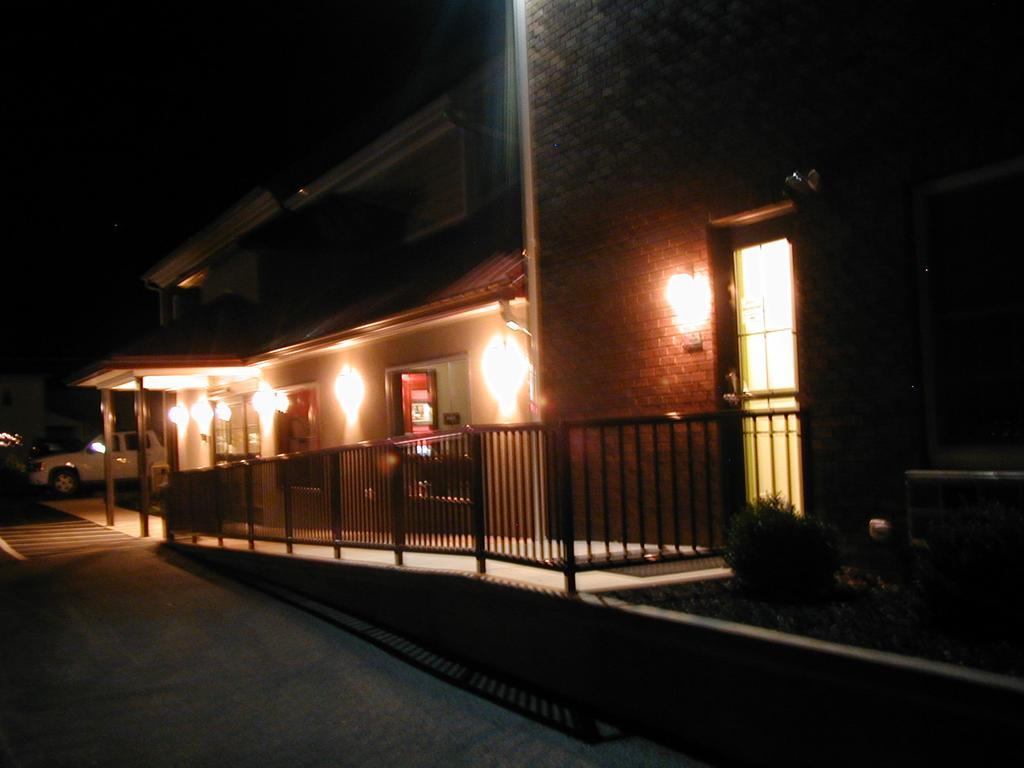 Hotel Dushore Εξωτερικό φωτογραφία